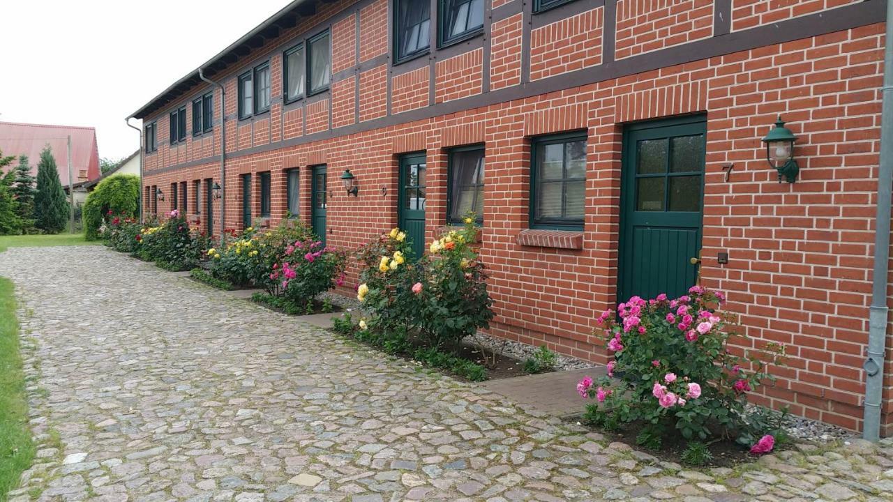 Landferienhof "Mueritzufer" Ludorf Exterior photo